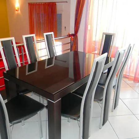 Luxury Cream Appartement