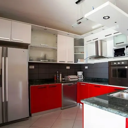 Apartment Luxury Cream Kastela