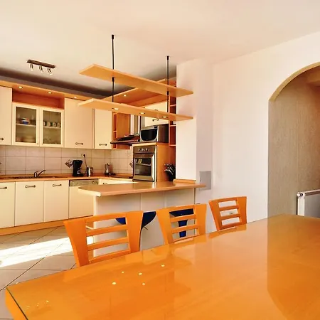 Apartment Luxury Cream