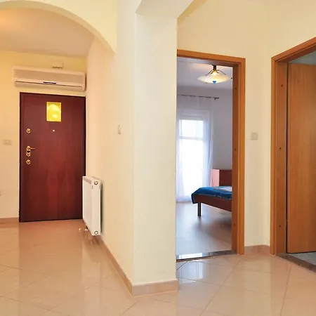 Luxury Cream Apartment *