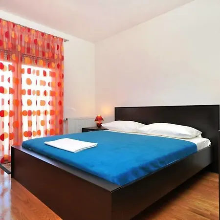Luxury Cream Apartmán