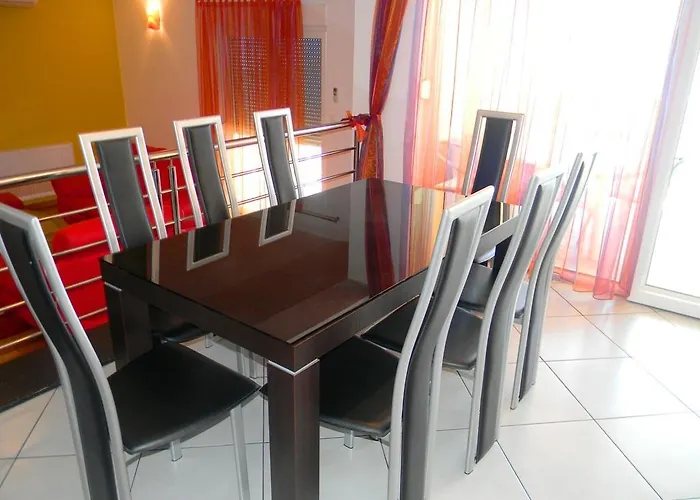Luxury Cream Apartamento